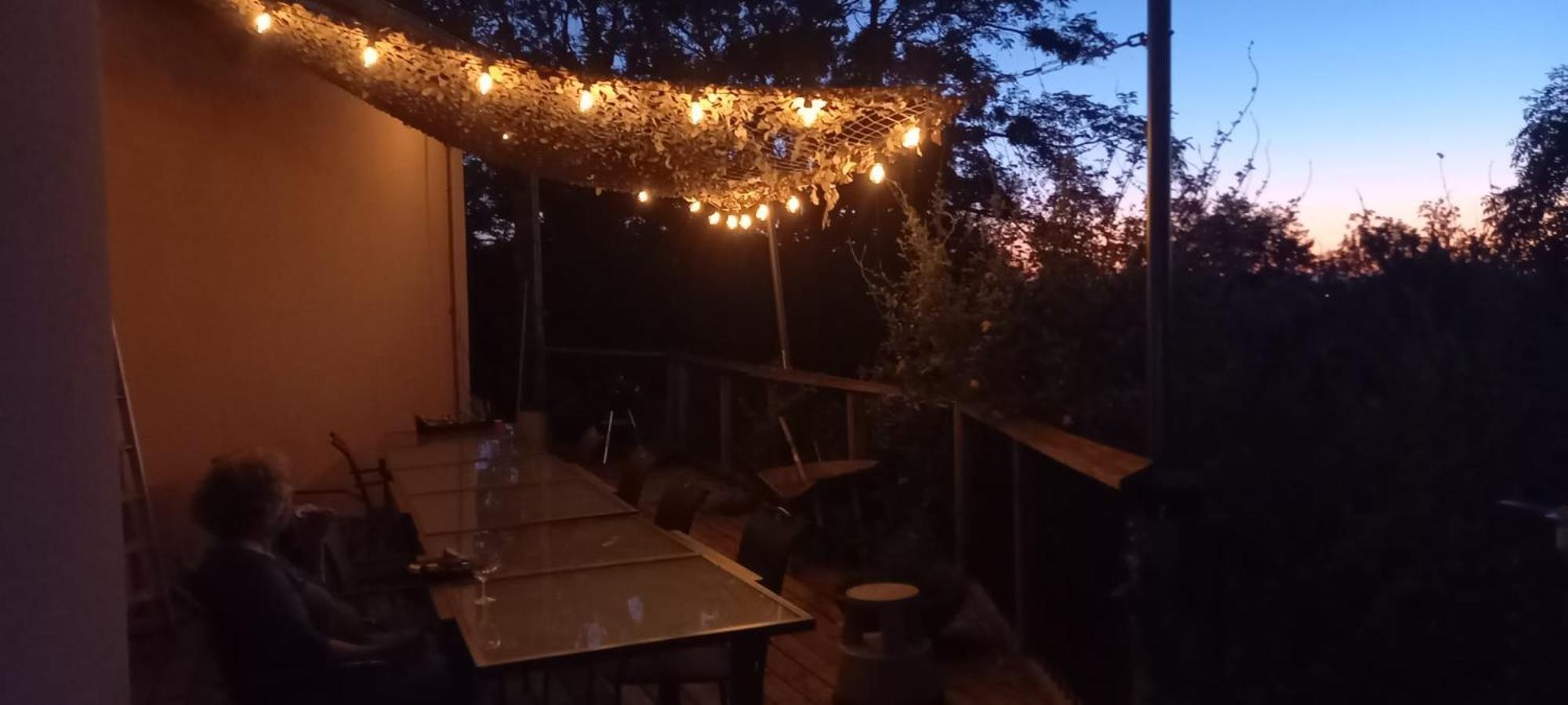Le Grand Noyer Bed & Breakfast Ambronay Ngoại thất bức ảnh